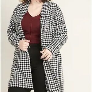 Old Navy Houndstooth Black and White Plus Size Trench Coat